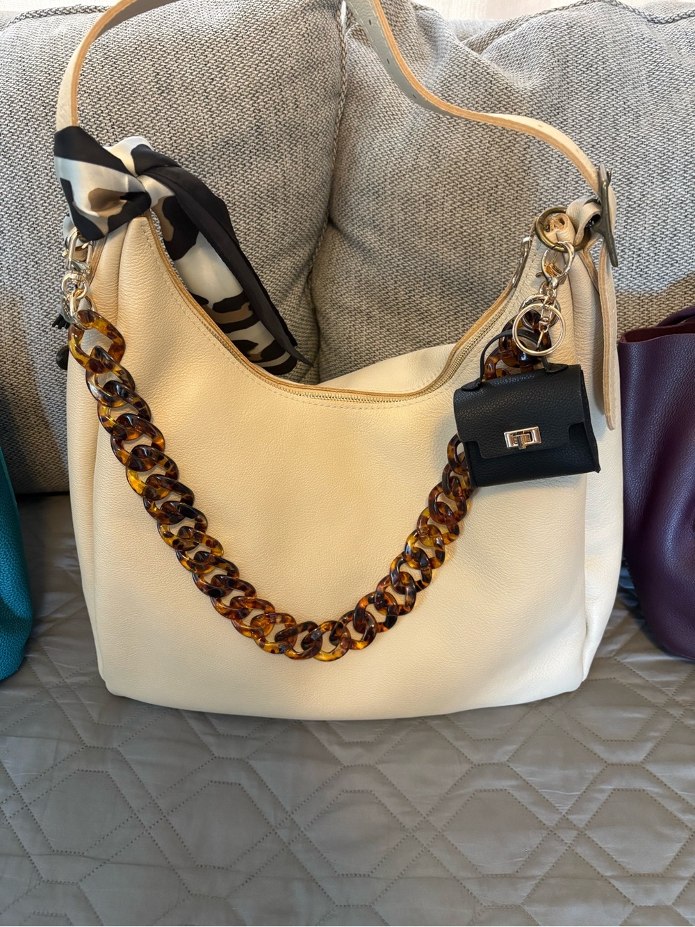 Portland Leather Goods Pebbled Bone Oversized Aspen.